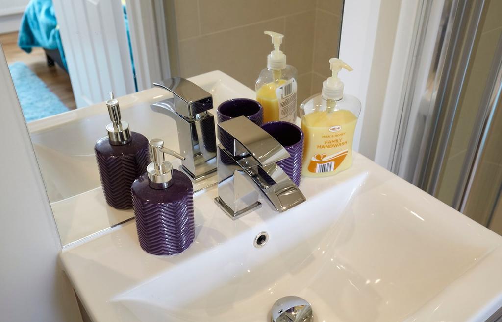 Kohinoor Serviced Apartments Челмсфорд Екстериор снимка