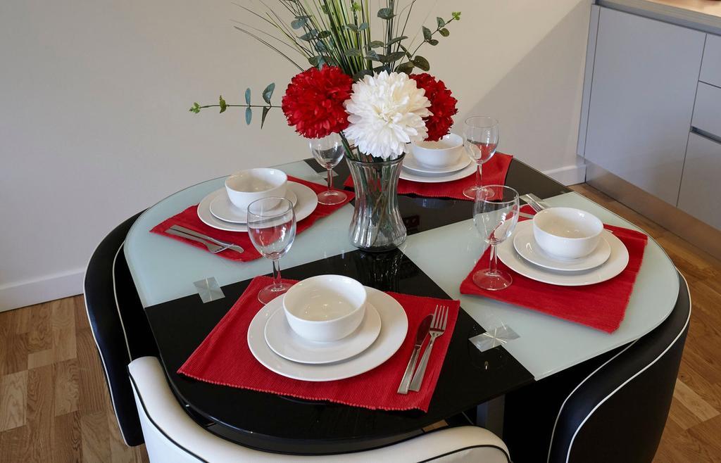 Kohinoor Serviced Apartments Челмсфорд Екстериор снимка