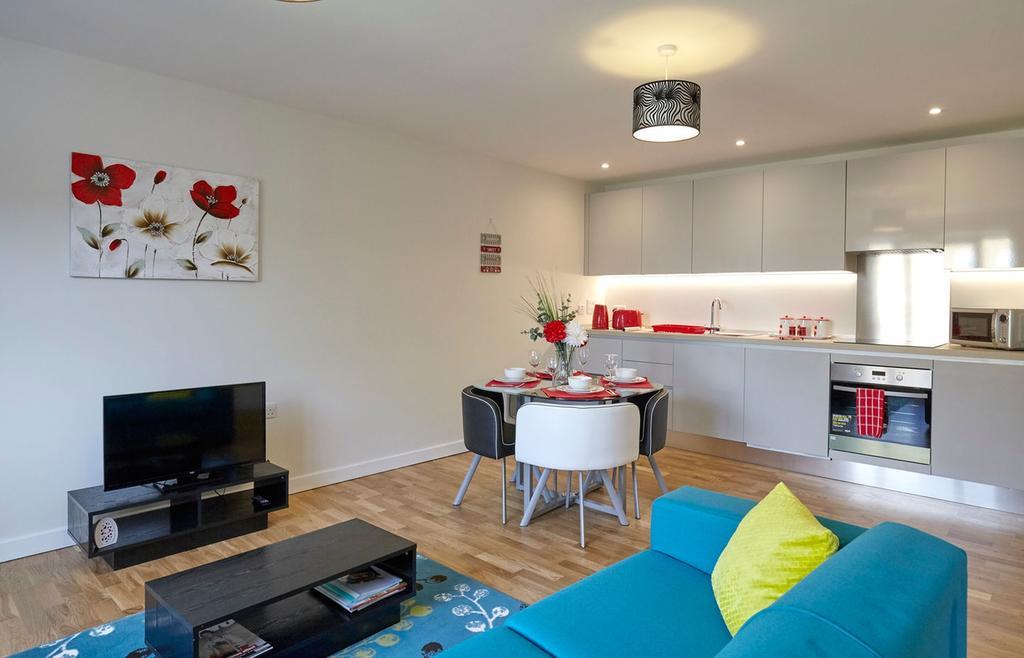 Kohinoor Serviced Apartments Челмсфорд Екстериор снимка