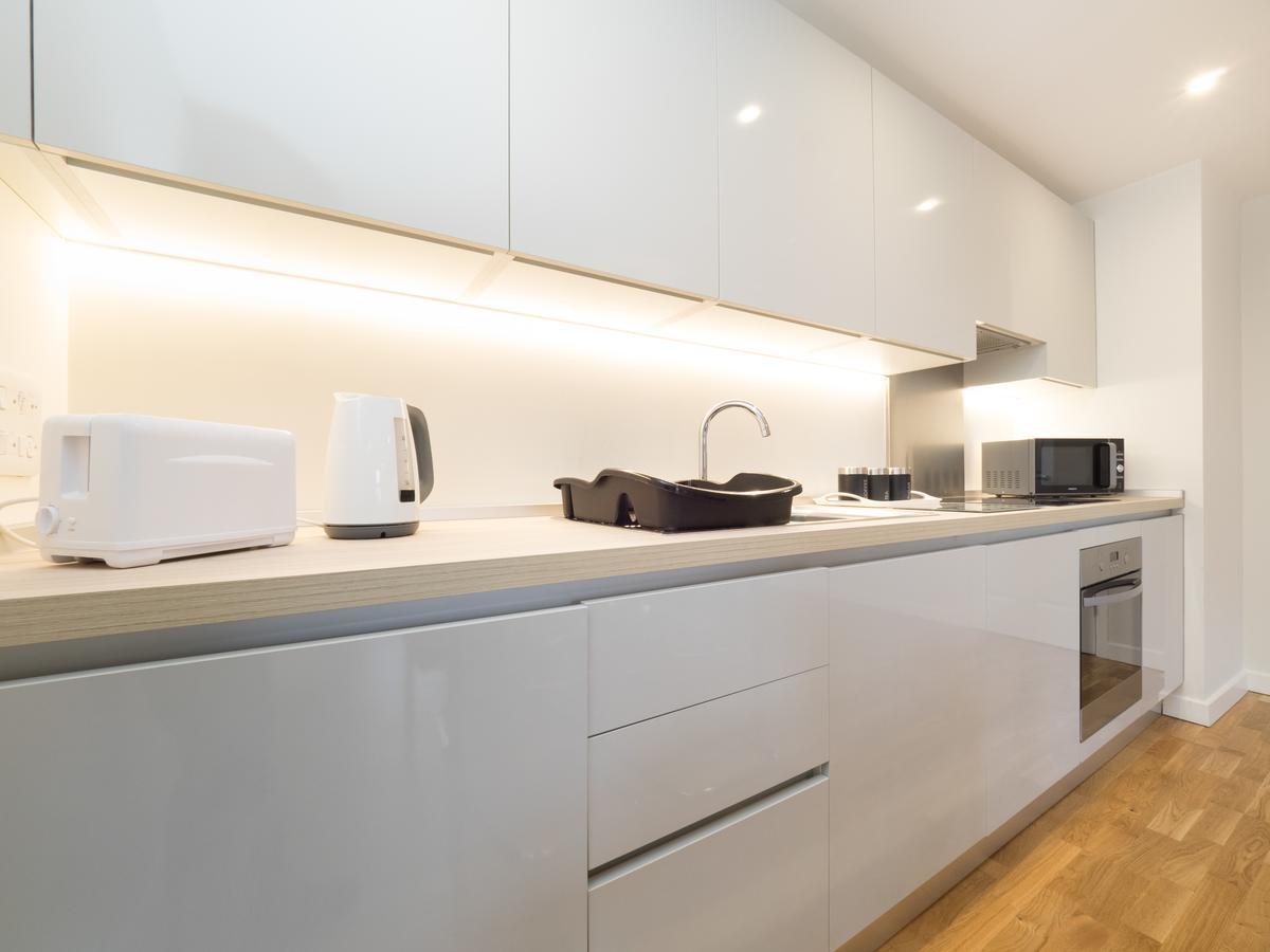 Kohinoor Serviced Apartments Челмсфорд Екстериор снимка